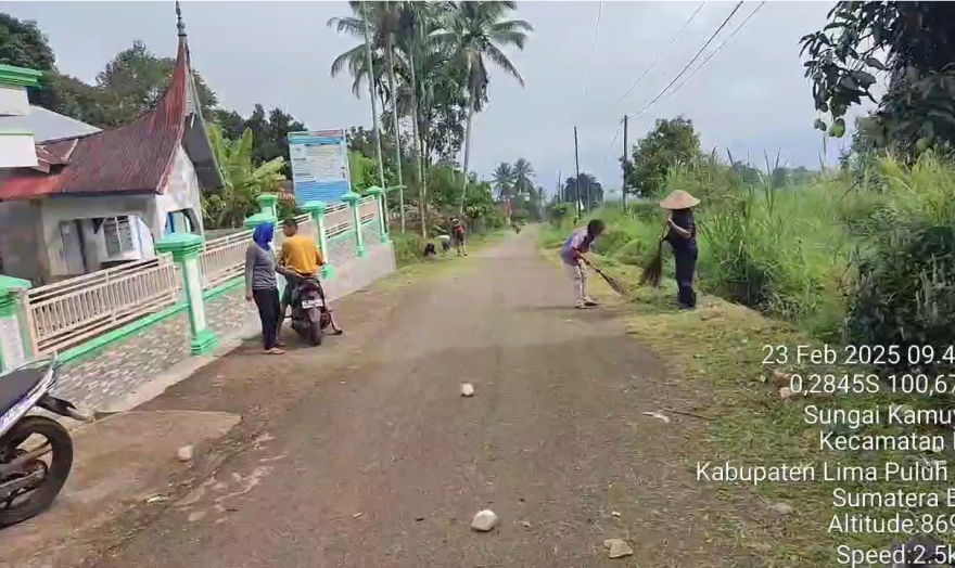SAMBUT RAMADHAN 1446 H, PEMERINTAH NAGARI SUNGAI KAMUYANG LAKSANAKAN GOTONG ROYONG BERSAMA
